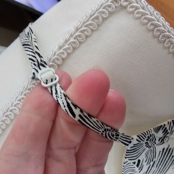 Old Navy Black and White Pleated A-line Mini Dress - Picture 5 of 8